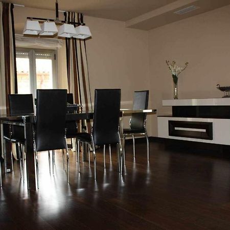 Apartament Plasencia Santa Ana Zewnętrze zdjęcie