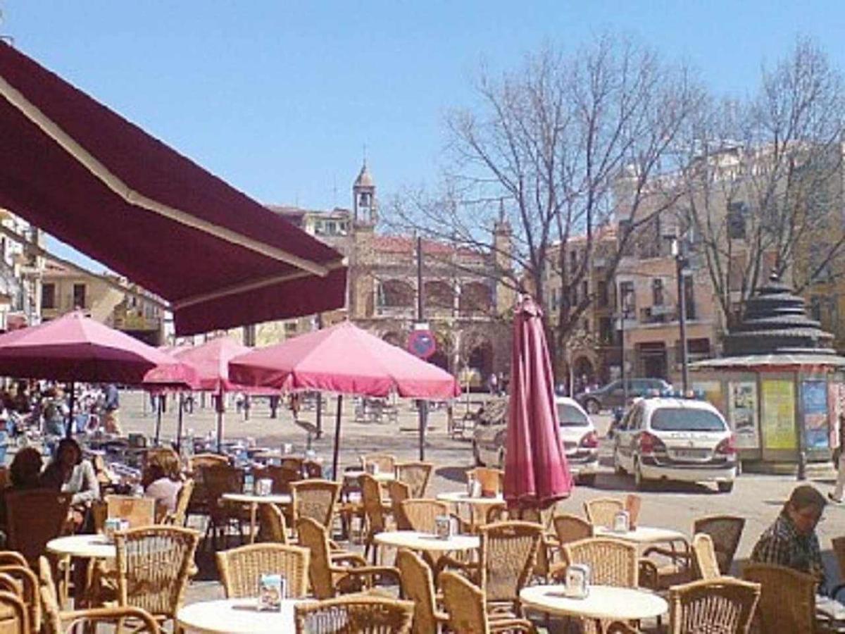 Apartament Plasencia Santa Ana Zewnętrze zdjęcie
